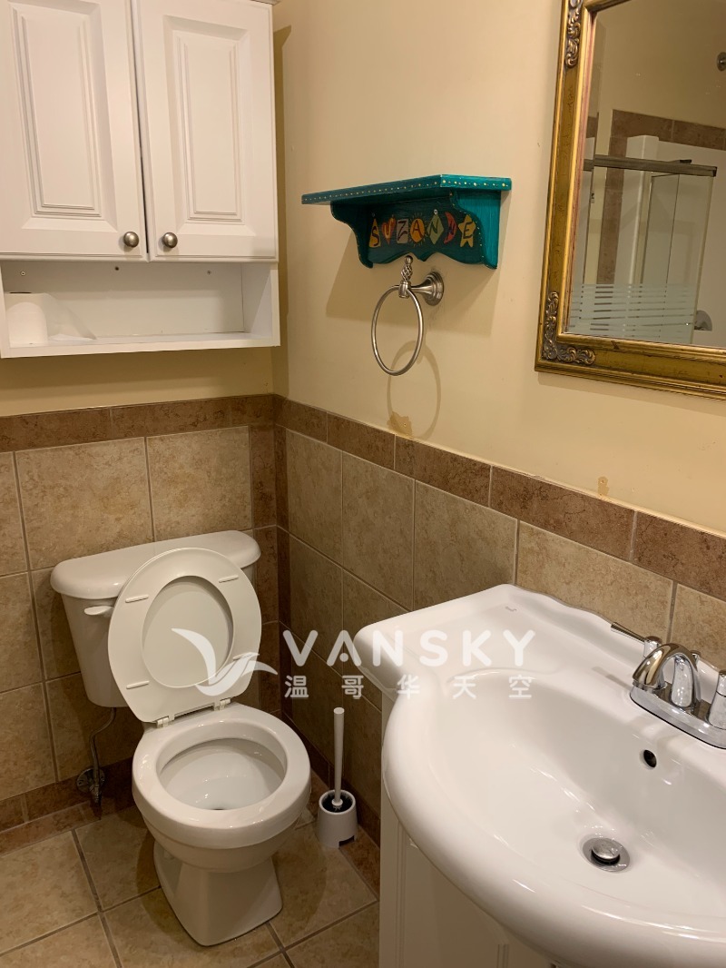 251226082647_Downstair washroom 1.jpg